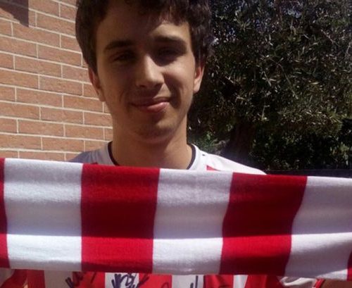 Alessandro-Colombini-from-Livorno-in-Italy-with-his-beloved-Derry-City-scarf-and-jersey